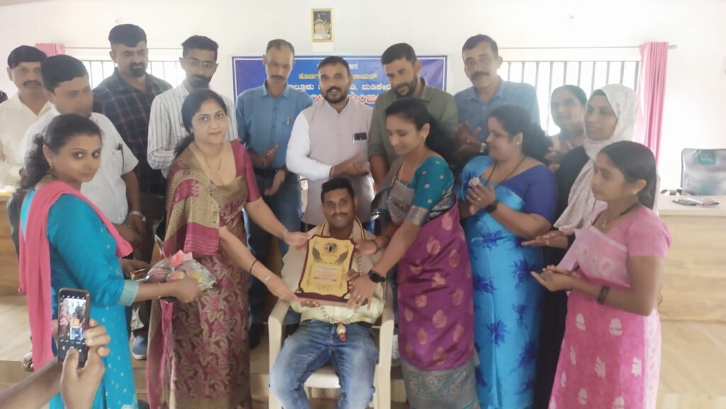 ಉಲಗ ದಾಖಲೆರ ಅಯ್ಯನೆರವಂಡ ಪ್ರಿತುನ್ ಪೂವಣ್ಣಂಗ್ ಪಂಚಾಯತಿ ತೊಮ್ಮಾನ… ಉಲಗ ದಾಖಲೆರ ಅಯ್ಯನೆರವಂಡ ಪ್ರಿತುನ್ ಪೂವಣ್ಣಂಗ್ ಪಂಚಾಯತಿ ತೊಮ್ಮಾನ…