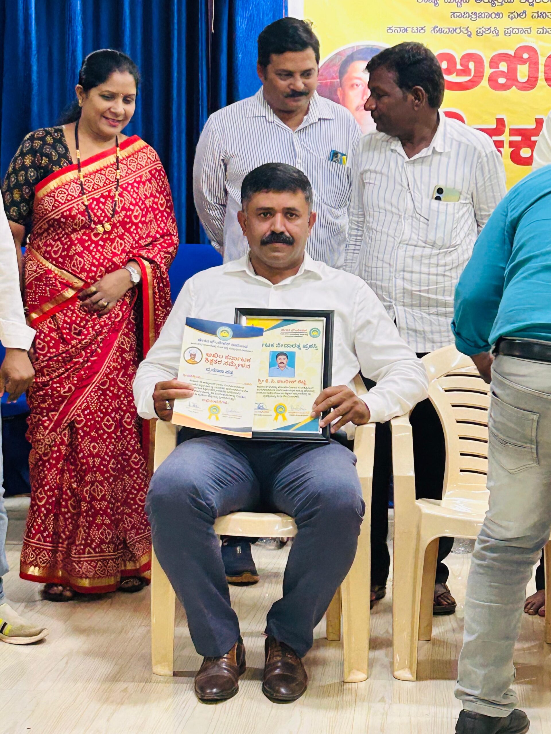 ವಿರಾಜಪೇಟೆ ಪುರ ಸಭಾ ಸದಸ್ಯ ಶಭರೀಶ್‌ ಶೆಟ್ಟಿಗೆ ಕರ್ನಾಟಕ ಸೇವಾ ರತ್ನ ಬಿರುದು.