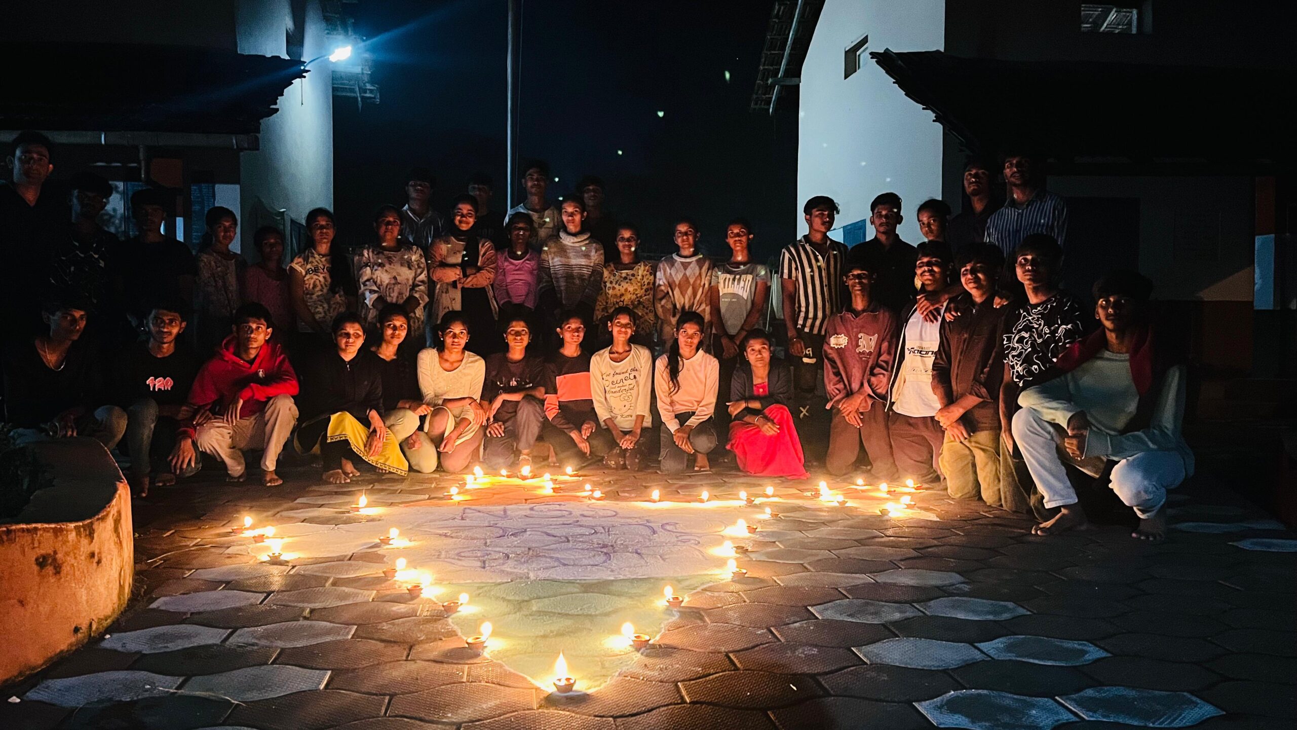 ಅಮ್ಮತ್ತಿ ಒಂಟಿಯಂಗಡಿಯಲ್ಲಿ ಕಾವೇರಿ ಕಾಲೇಜಿನ ಎನ್.ಎಸ್.ಎಸ್.‌ ಕಾರ್ಯಕ್ರಮ