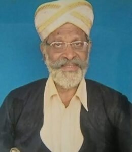 ಎ.ಟಿ. ರಘು ಅವು ನಡ್ಂದ ಬಟ್ಟೆಕೋರ್‌, ಅಕ್ಷರ ಮಾಲೆ