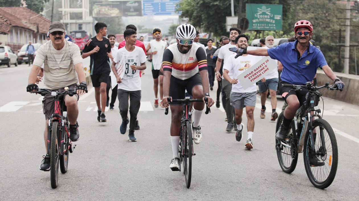 ಮುದ್ದಂಡ ಹಾಕಿ ನಮ್ಮೆ, ರಸ್ತೆ ಸುರಕ್ಷತಾ ಜಾಗೃತಿ ಓಟ…