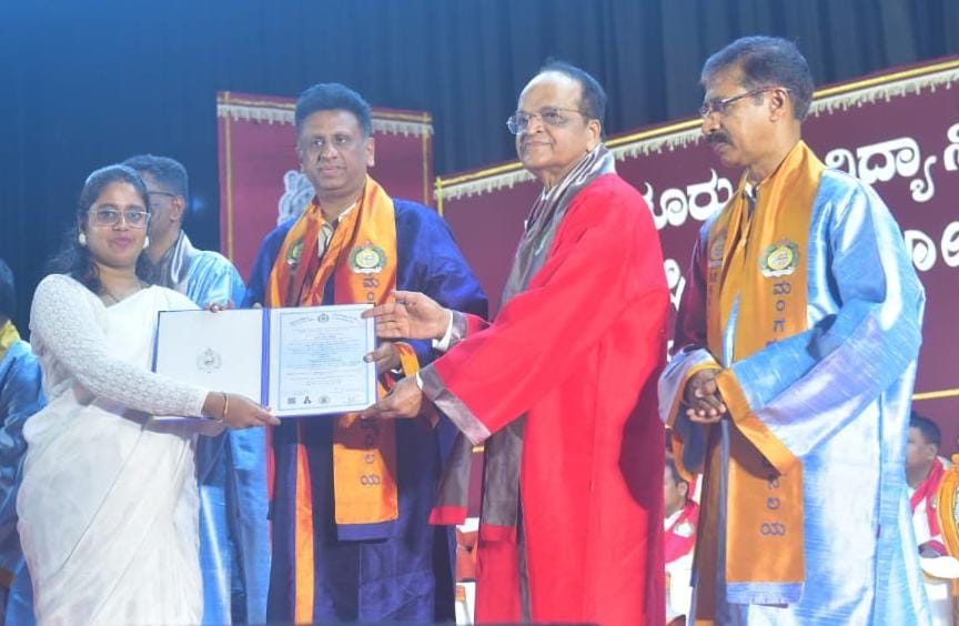 ಡಾಕ್ಟರೇಟ್ ಪದವಿ ಪಡೆದ ಶೃತಿ .ಎಸ್. ಮಂಜುನಾಥ್ …