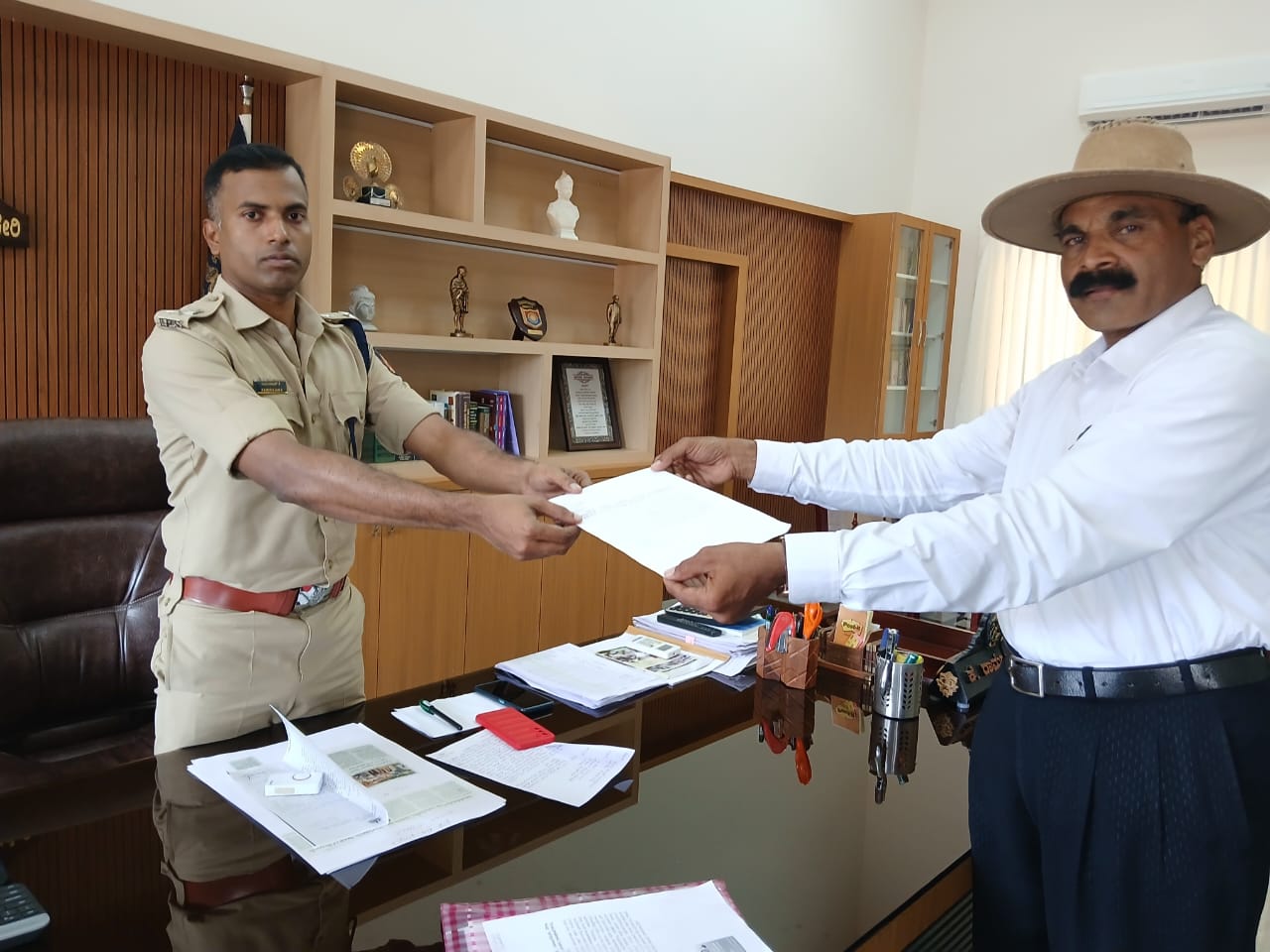 ರಸ್ತೆ ಸುರಕ್ಷತಾ ಕ್ರಮಕ್ಕೆ ಕೆಂಜಂಗಡ ರೋಷನ್‌ ನಾಣಯ್ಯ ಅಭಿಯಾನ