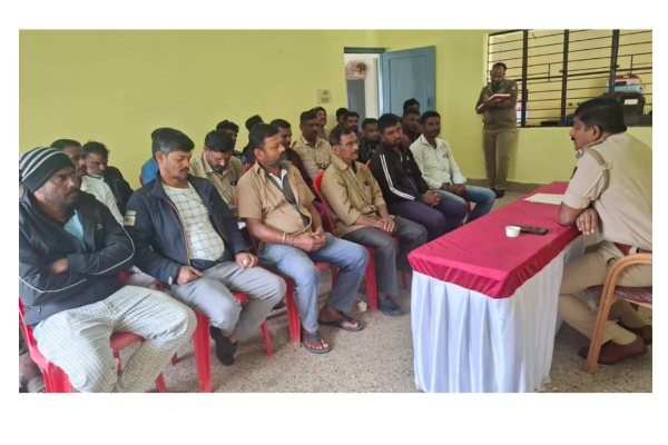 ಶನಿವಾರ ಸಂತೆ ವ್ಯಾಪ್ತಿಯಲ್ಲಿ ಸ್ವಯಂ ಸೇವಕರಿಗೆ; ಪೊಲೀಸ್ ಕೋರಿಕೆ