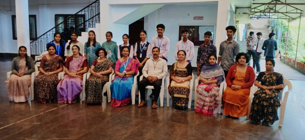 ವಿರಾಜಪೇಟೆ ಕಾವೇರಿ ಕಾಲೇಜು ವಿದ್ಯಾರ್ಥಿ ನಾಯಕರ ಆಯ್ಕೆ ವಿರಾಜಪೇಟೆ ಕಾವೇರಿ ಕಾಲೇಜು ವಿದ್ಯಾರ್ಥಿ ನಾಯಕರ ಆಯ್ಕೆ